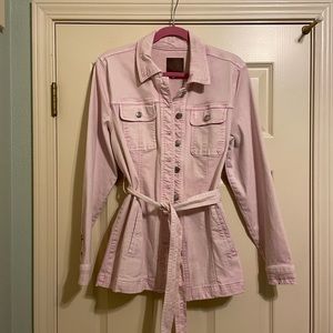 NEW w/tags Size Large beautiful light pink longer Jean jacket w/tie🌺